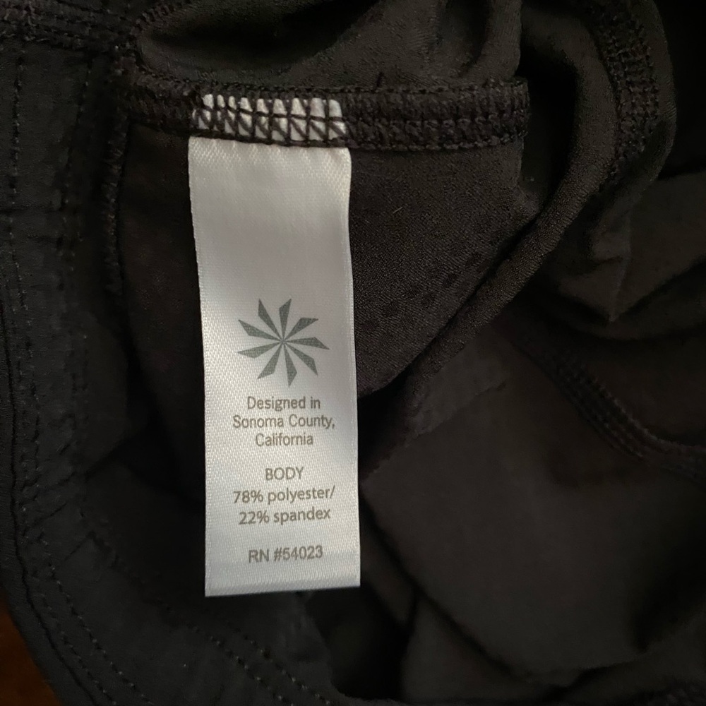 Athleta Be Free Dobby Knicker Capri Leggings Women's Small Black Activewear Crop - Picture 7 of 12